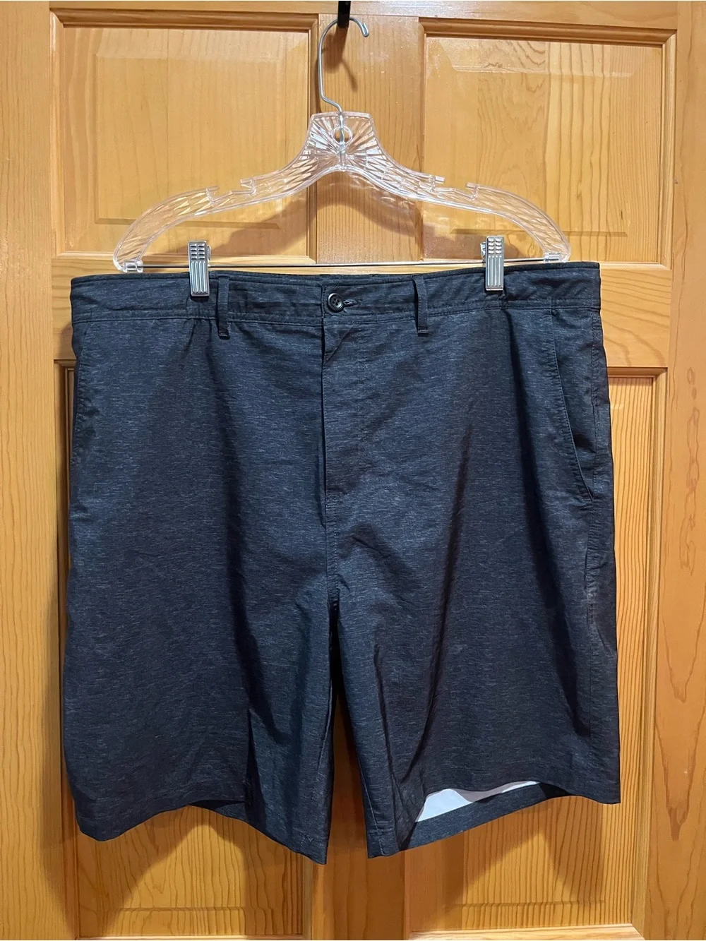 Dockers Men’s Dark Heather Gray Hybrid Shorts - Black/Gray
